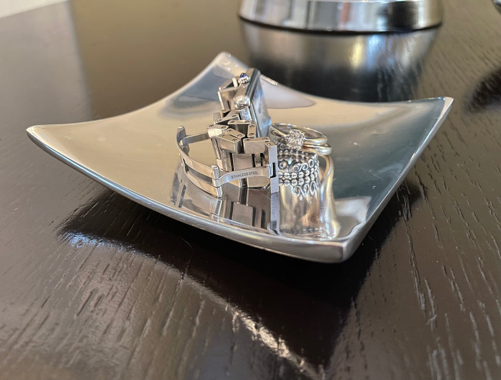 Wavy Square Candle Holder