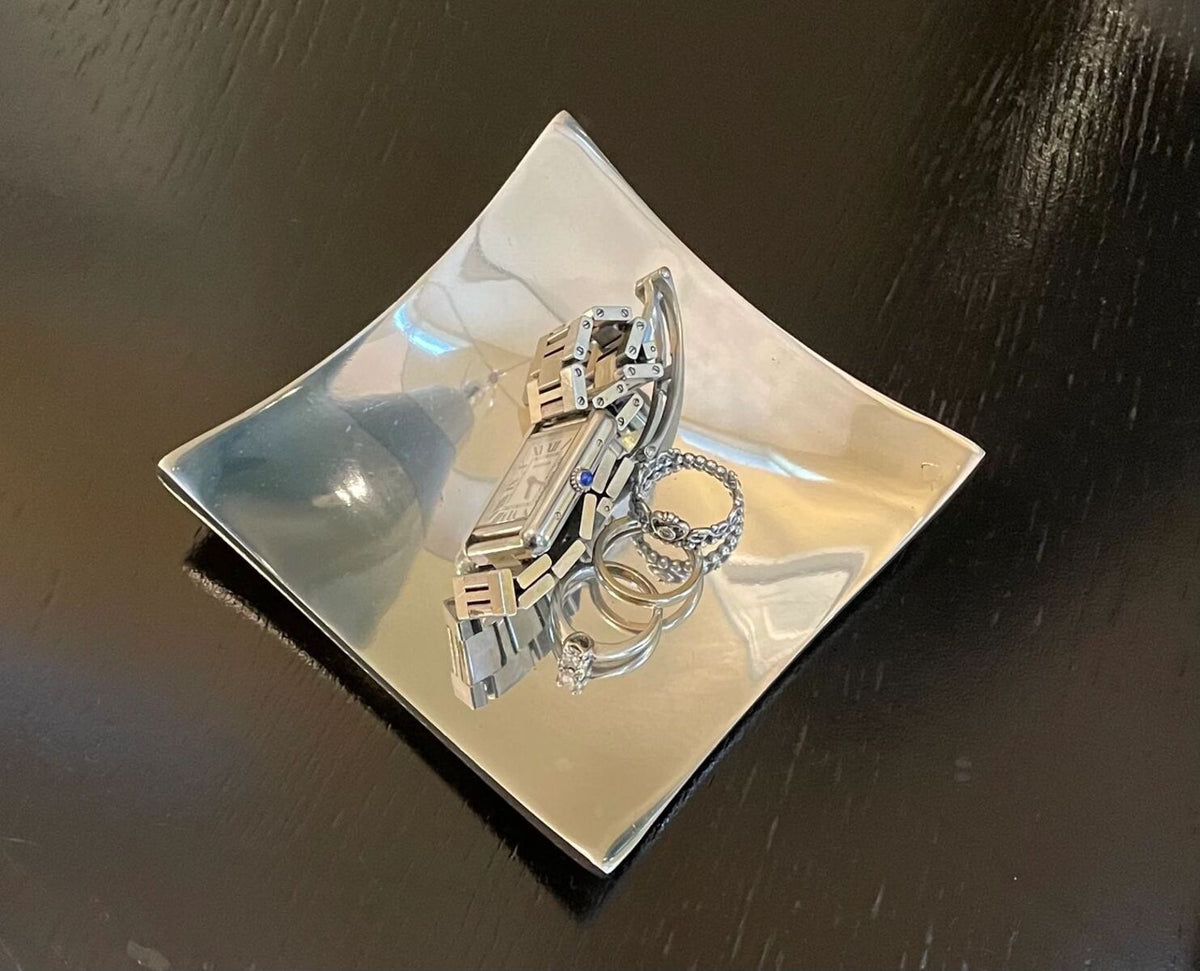 Wavy Square Candle Holder